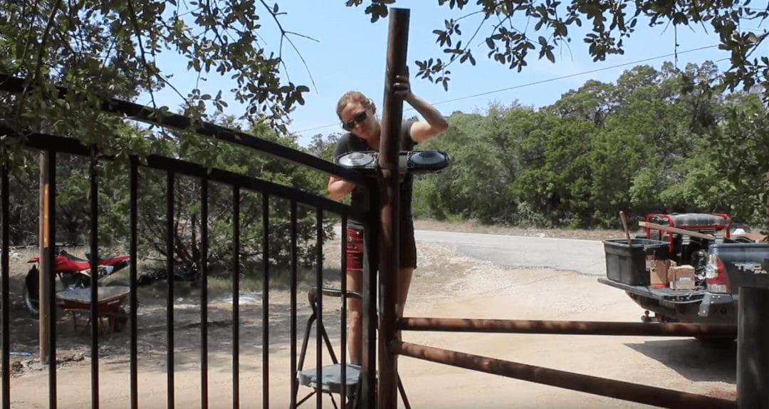 how to install giant property gates 18